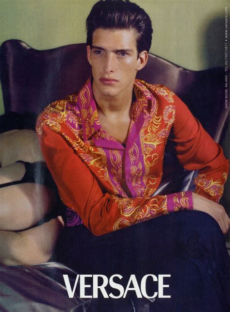 ivan de pineda versace joven